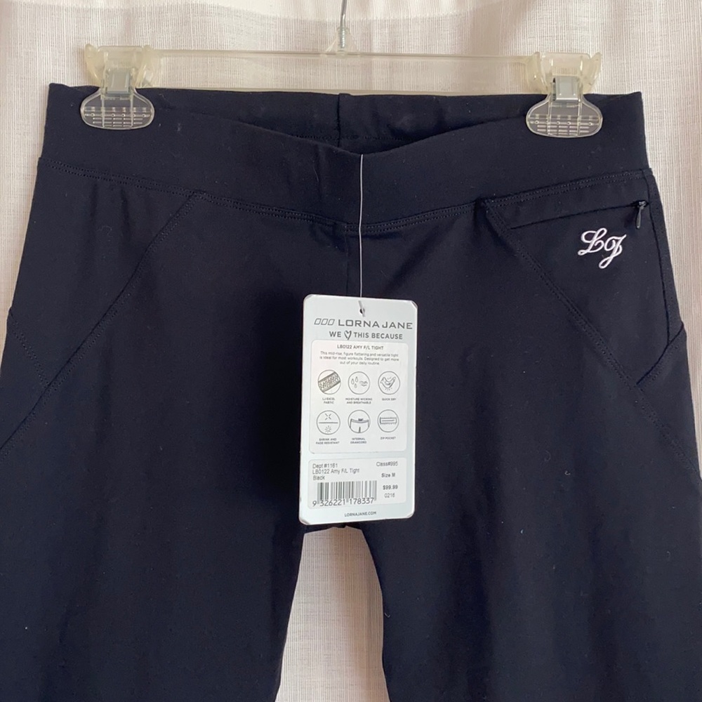Lorna Jane, never worn leggings, size M